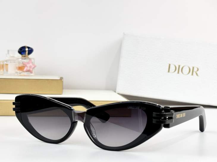 Picture of Dior Sunglasses _SKUfw77669241fw